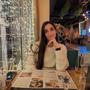 Meet your Posher, Vera